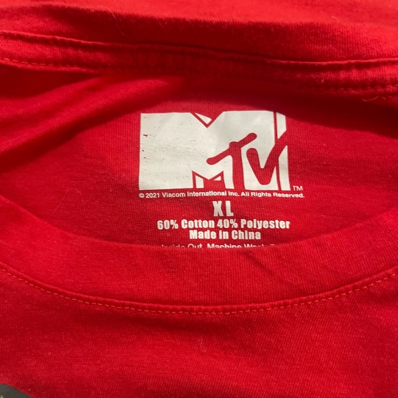 MTV Holiday Print Women’s Red Short Sleeve Graphic T-Shirt XL - Picture 6 of 9